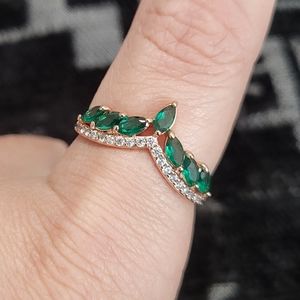 Emerald ring